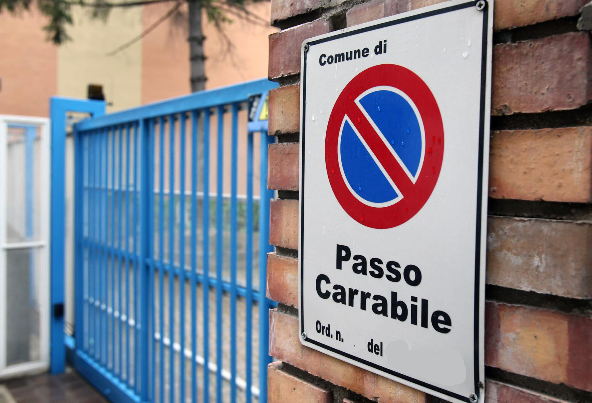 Public Land Occupation Permit for Driveway Access | OccupazioneSuolo.it