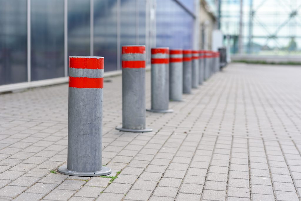 Public Land Occupation Permit for Parking Bollard Installation | OccupazioneSuolo.it