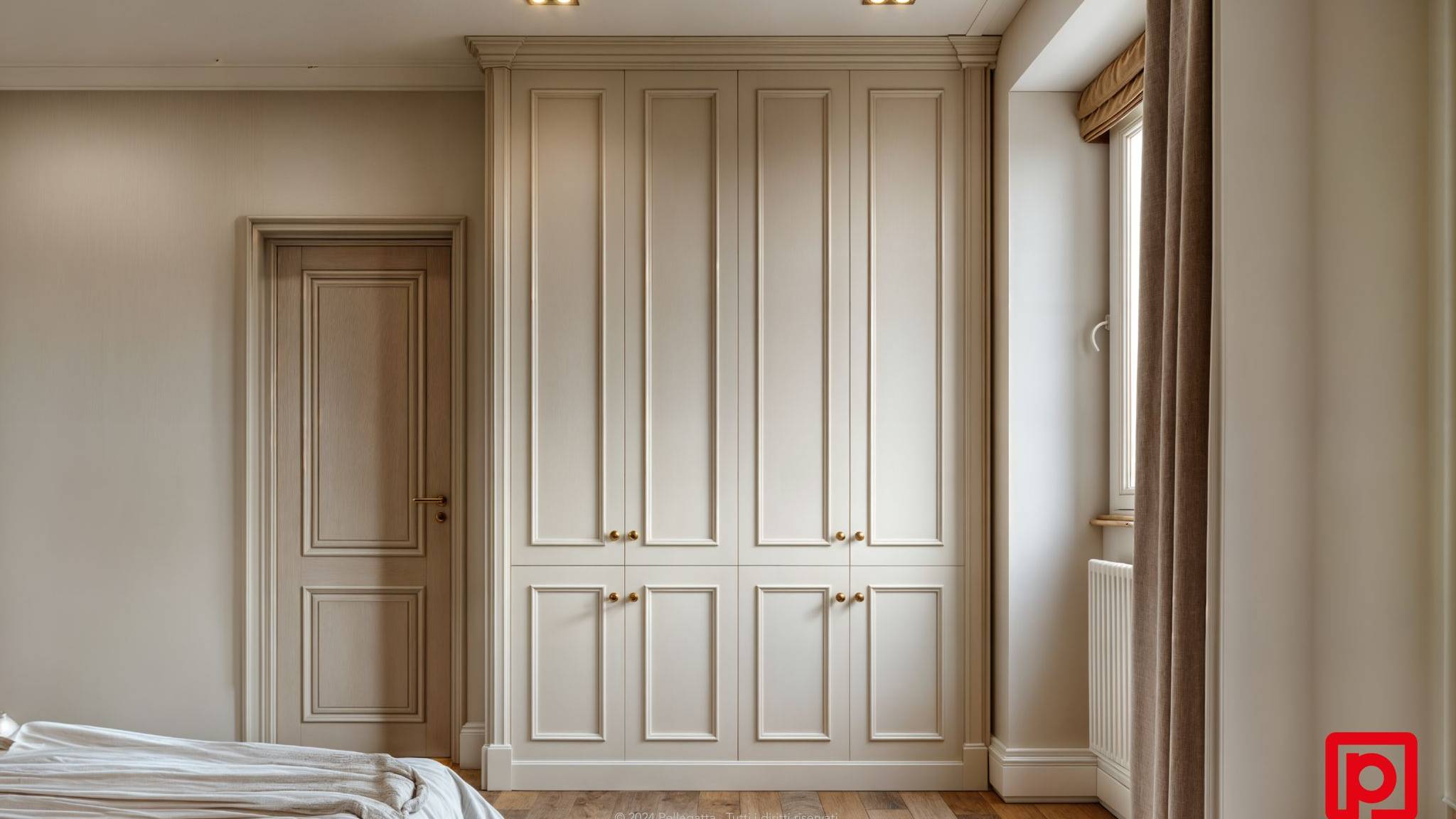 Milano è un esempio perfetto di eleganza e semplicità, distinguendosi per la sua estetica raffinata e la maestria artigianale con cui è stato realizzato. Le linee pulite e le superfici in legno bianco creano un’atmosfera di serenità e raffinatezza, riflettendo la luce in modo delicato e avvolgente. | Pellegatta