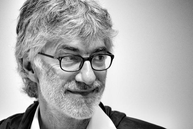 Luca De Biase -Giornalista e saggista, esperto di innovazione, cultura digitale e trasformazione sociale. | Pavia Innovation Week Scrive di tecnologia e futuro con un approccio divulgativo e critico, perfettamente in linea con la filosofia del festival.